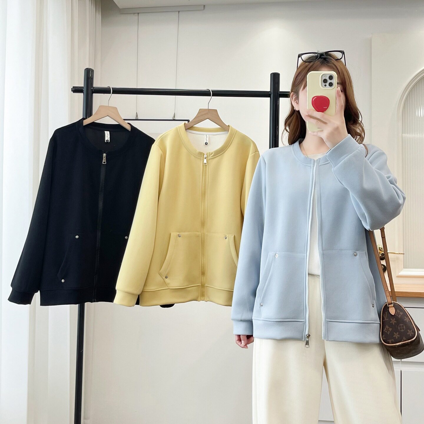 秋季外套女大码胖mm200斤长袖上衣2026新款宽松休闲拉链卫衣828