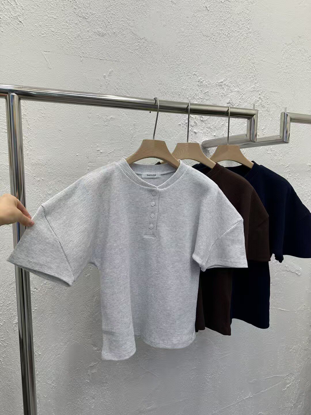 DAYLOG 韩国东大门代购 2026夏新品  棒球领半扣城市短袖T恤