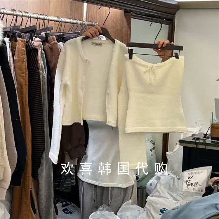 韩国东大门2025冬季新品VIRKIN设计感修身抹胸针织开衫上衣两件套