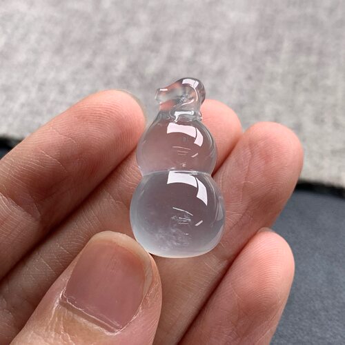 天然A货缅甸翡翠 立体葫芦 尺寸 : 25.4-13.3-12.5