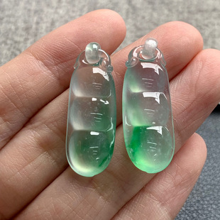 天然A货缅甸翡翠 30.2 尺寸 5.5 福豆一对