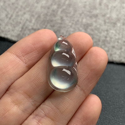 天然A货缅甸翡翠 福豆 尺寸 : 25.1-13-5.5