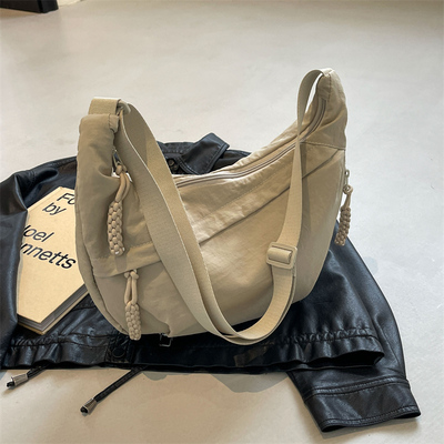 大容量小跨包单肩布包百搭饺子包