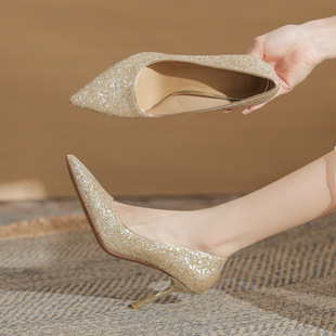 婚鞋新娘鞋水晶鞋高跟鞋女2026配婚纱秀禾敬酒服细跟尖头婚礼单鞋