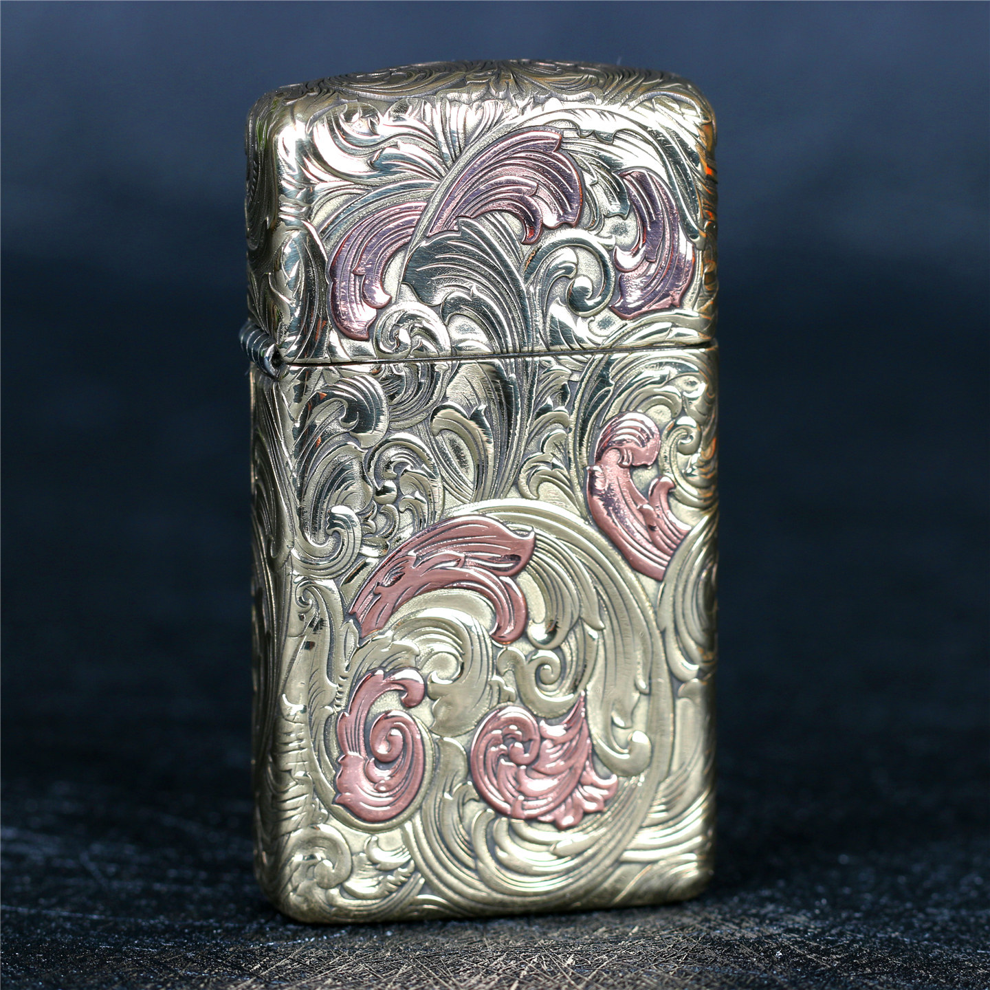 zippo芝宝煤油防风打火机窄机铠甲雕刻英皇唐草 男女同款情侣礼物