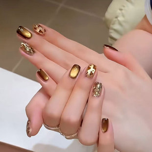 豹纹美甲成品手工穿戴甲 冬日氛围感新年富贵千金短款 金秋碎钻
