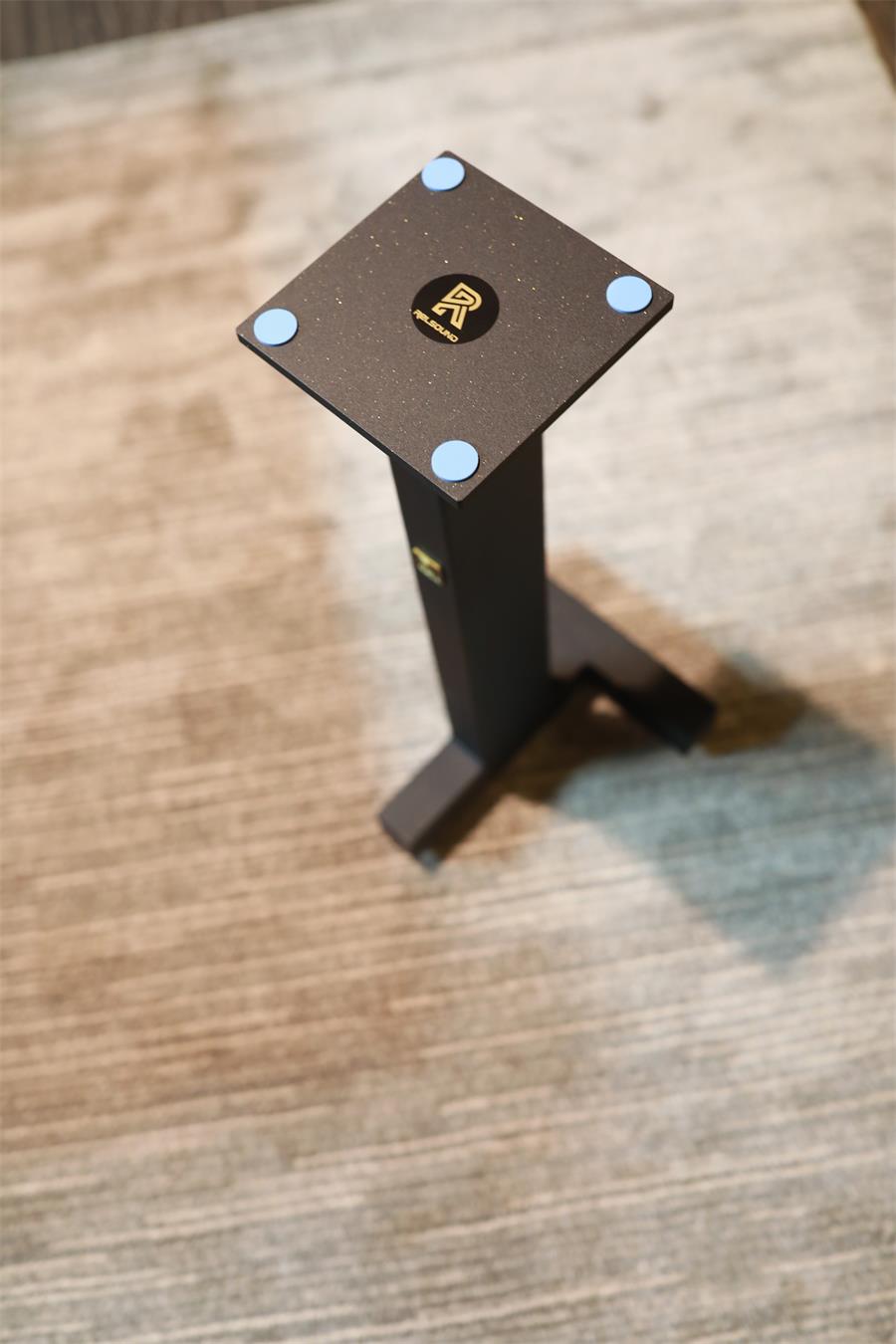 瑞声单柱音箱脚架支架for丹拿