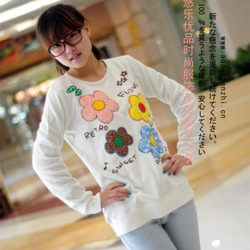 卡通学生花朵秋冬季套头圆领卫衣