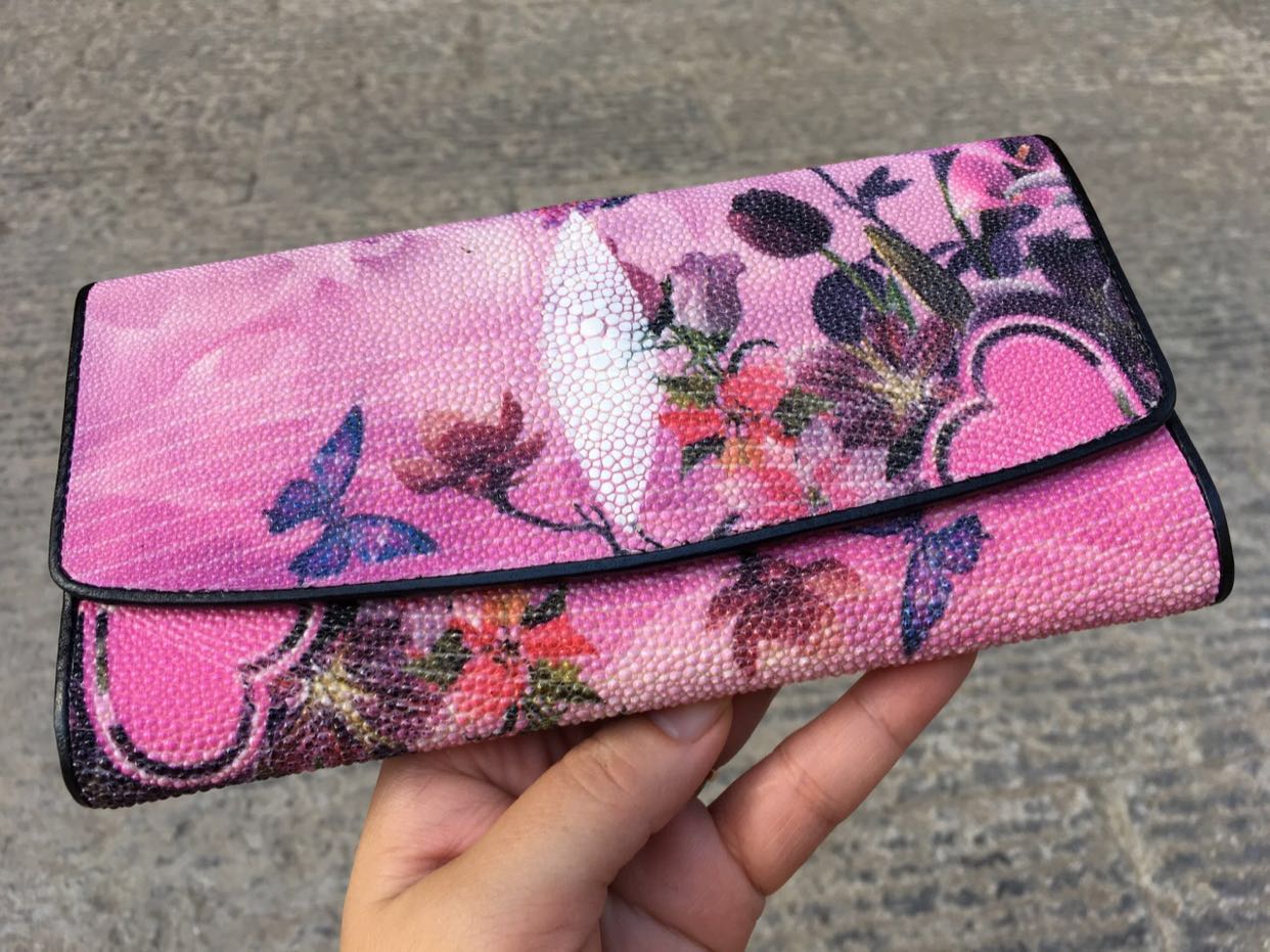 正品珍珠鱼皮多卡位钱包 中长款女士手拿钱夹 魔鬼鱼皮三折票夹