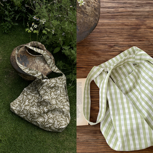 雏菊BellisPerennis2024ss 独特汉麻棉植物绿格斜挎单肩布袋