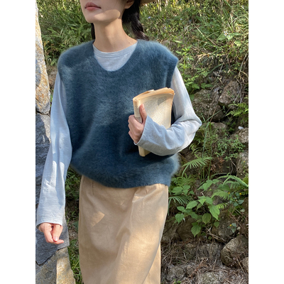 雏菊自制U领马甲毛感短款