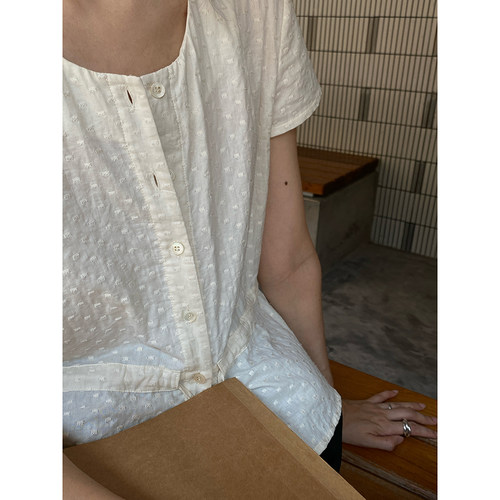 双层纱方块绣花极简高知小衫