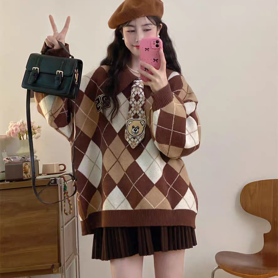 大码女装2025秋冬季新款胖学院风宽松慵懒菱形格带针织毛衣上衣