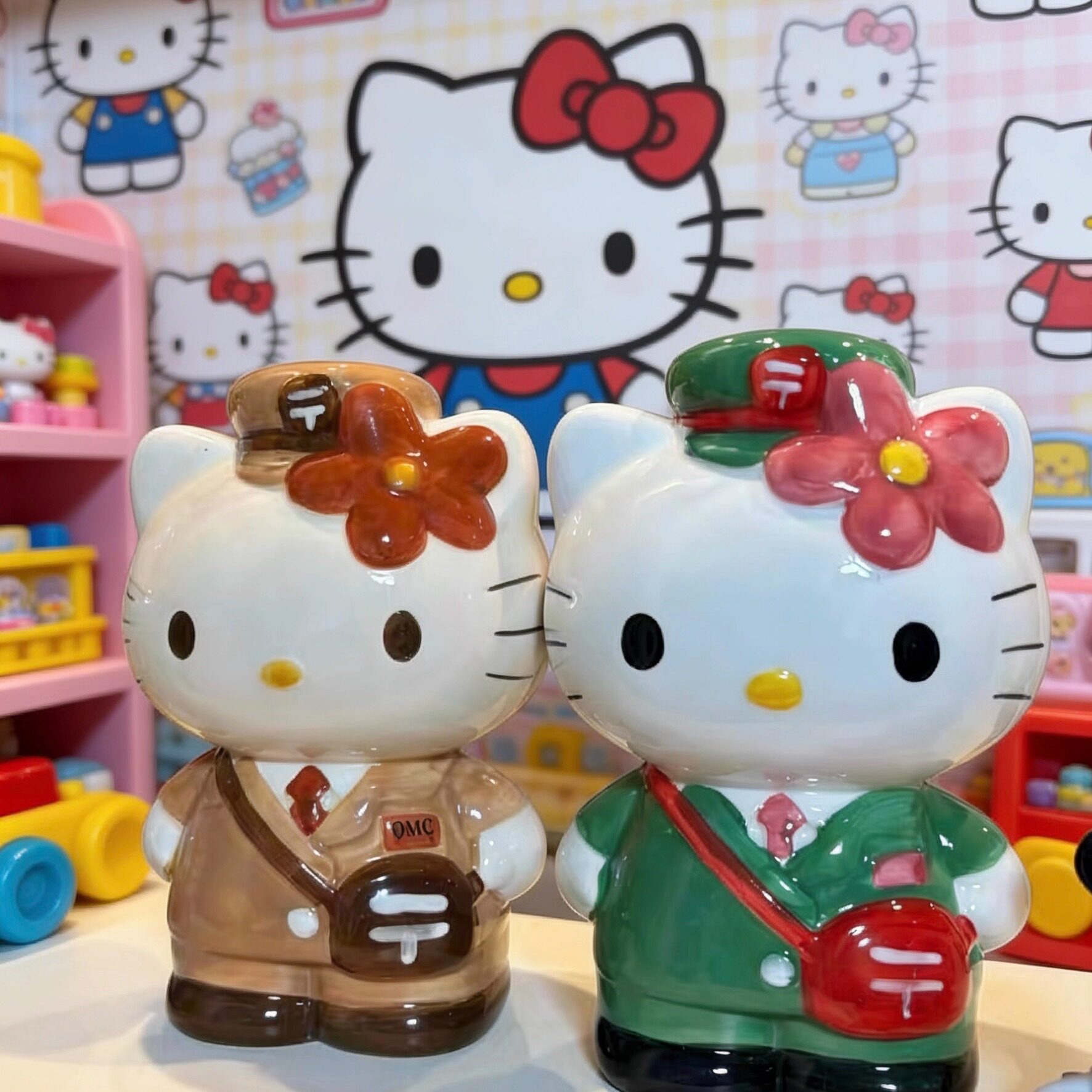 日本正版凯蒂猫陶瓷储蓄罐原盒
