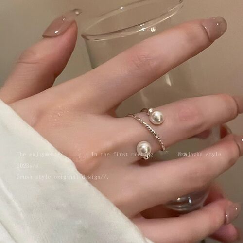 小众高级感多层叠戴珍珠戒指女简约素圈戒指开口可调节食指戒