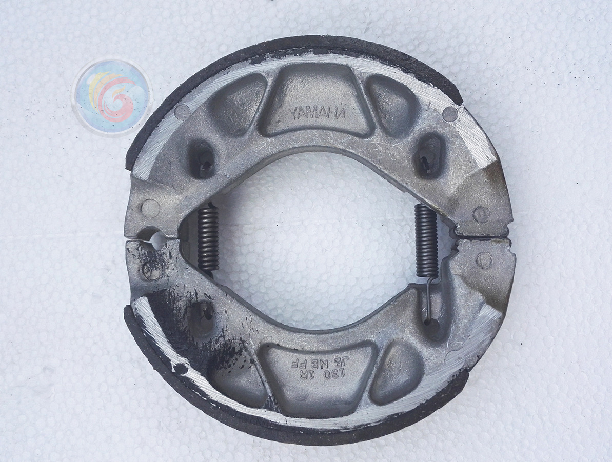 适用雅马哈马杰斯特125小马YP125欧洲霸王ZF125T-7后刹车片刹车皮