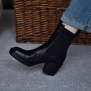 皮厚先生 百搭头层水洗牛皮方头切尔西短靴女粗高跟烟筒靴2025冬