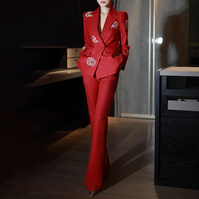 英伦风钉珠镶钻立体花朵红色西装