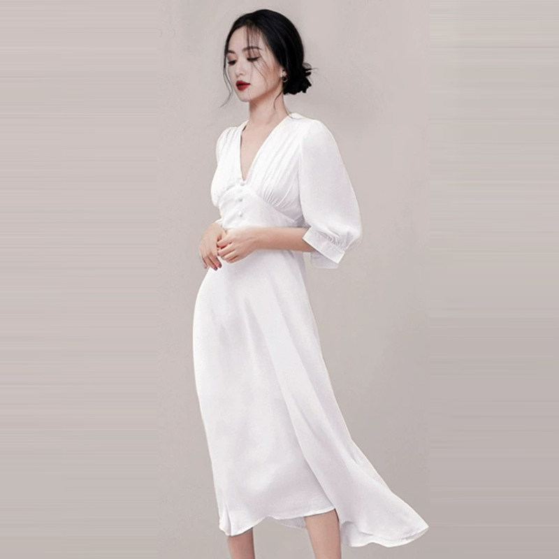 赫本风白色V领泡泡袖晚礼服女王气质平时可穿洋装宴会法式连衣裙