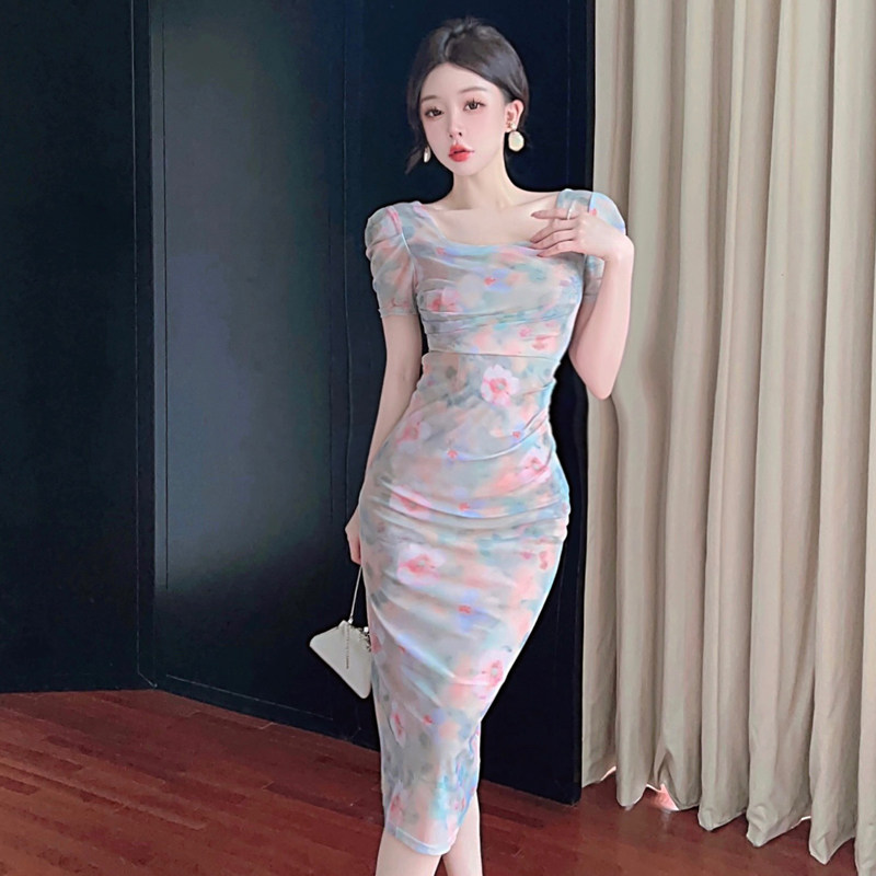 夜店性感辣妹碎花修身包臀连衣裙
