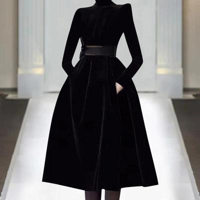 赫本风小黑裙丝绒收腰显瘦晚礼服