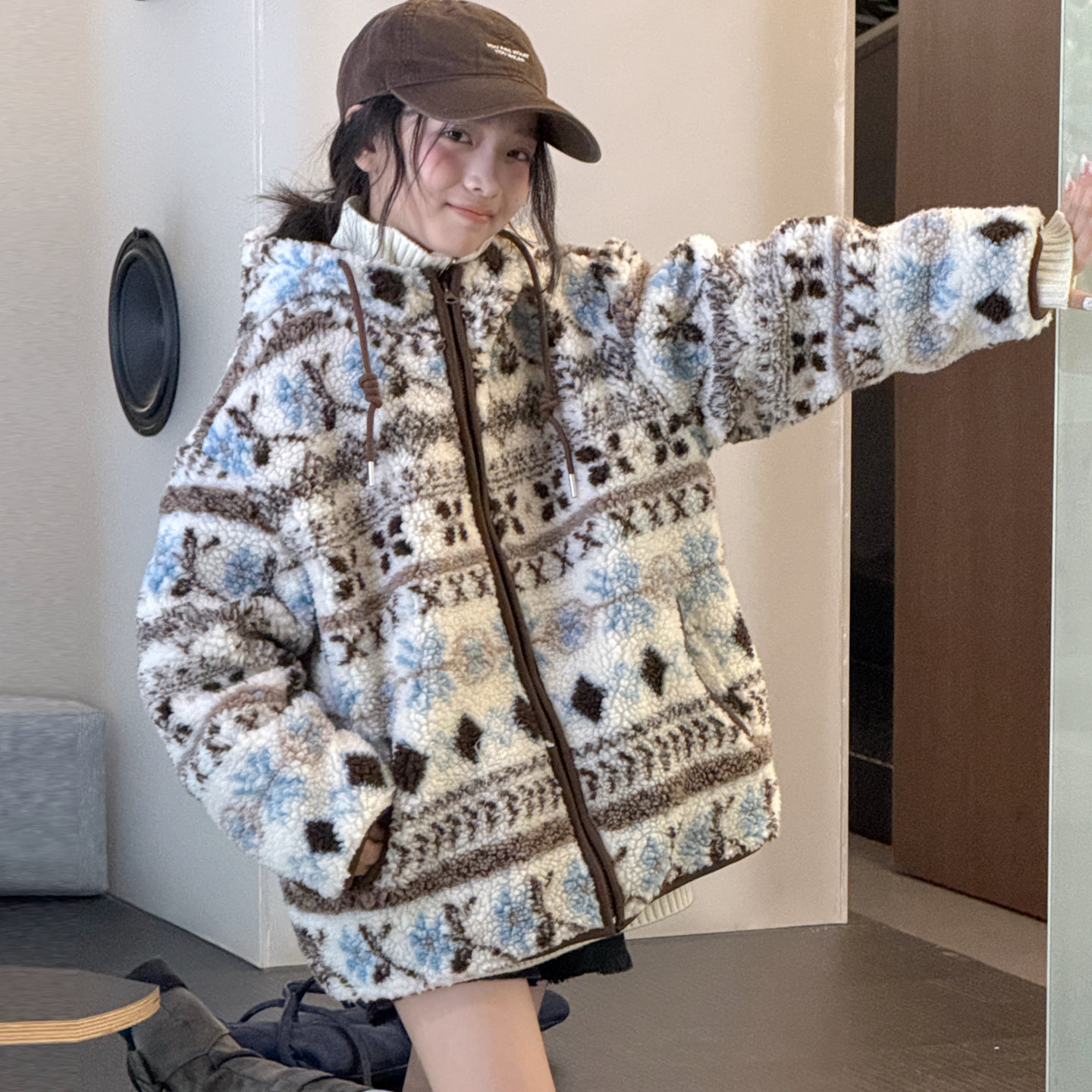 韩国童装2026秋冬季新款女童加厚外套儿童颗粒绒保暖费尔岛棉服潮