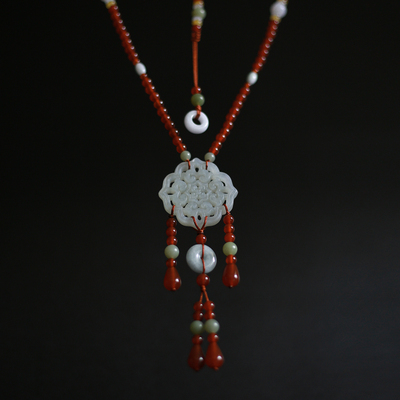 璎珞项链背后挂件背云串珠玉牌坠