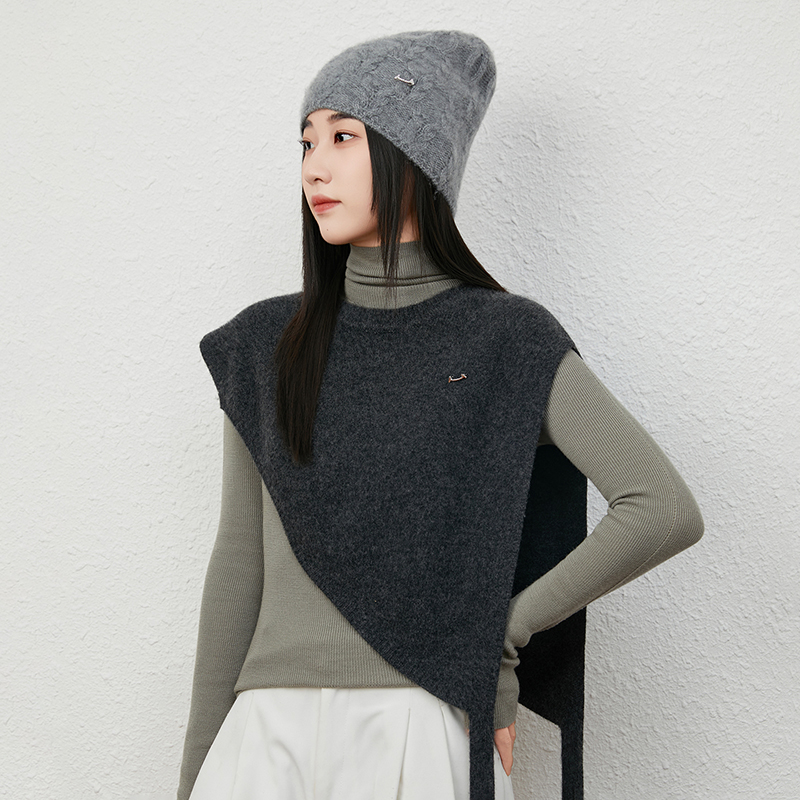 100%纯羊毛针织披肩女秋冬新款斜边三角套头叠穿马甲复古设计帽子