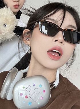 2025韩版新款潮Jennie墨镜女高级感复古欧美街拍猫眼辣妹太阳眼镜