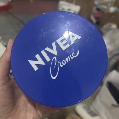 西班牙进口Nivea妮维雅小蓝罐润肤霜一罐多用滋润保湿滋养400ml