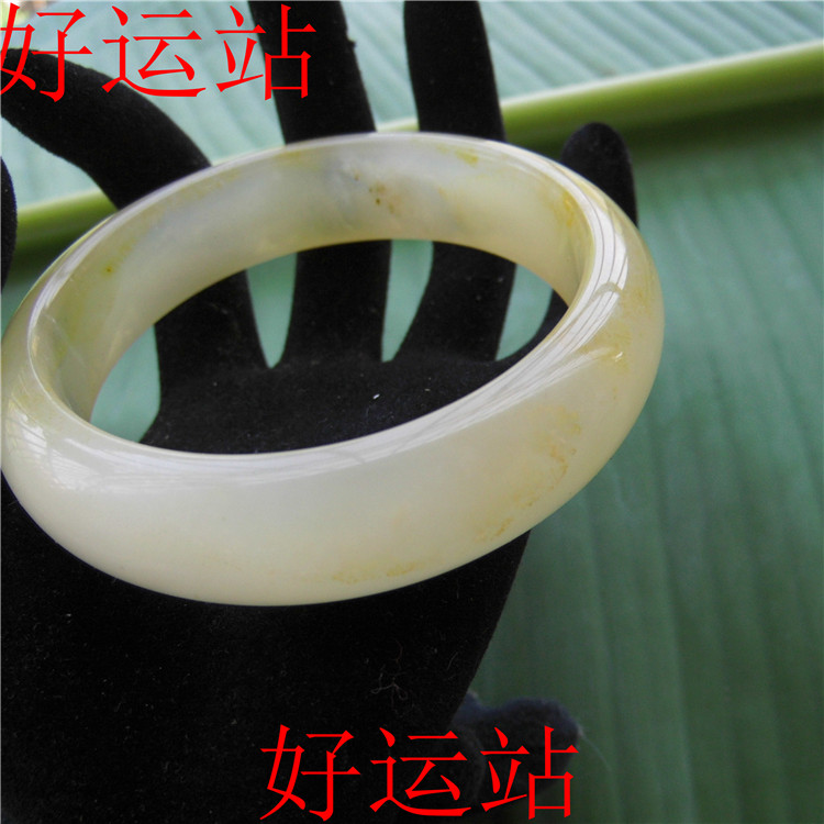 促销黄龙玉女士玉镯子宝石玉佩时尚手工玉环黄蜡石手镯原石工艺品