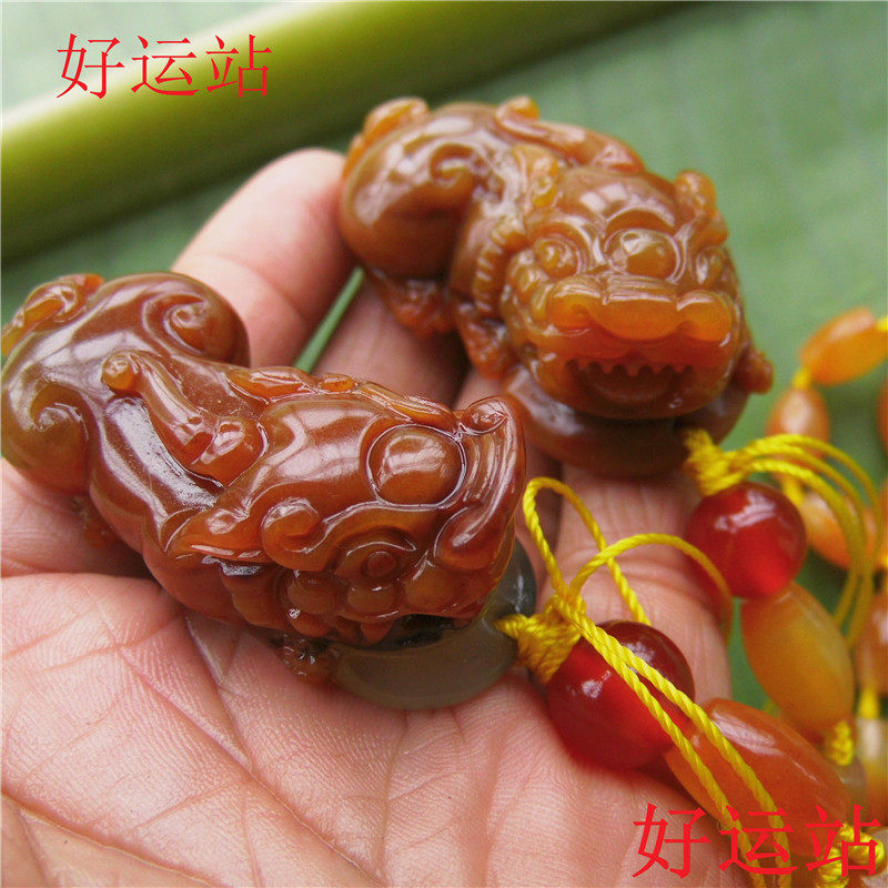 促销黄龙玉貔貅吊坠男女款挂件黄蜡石项链手工精品玉石颈饰吉祥物