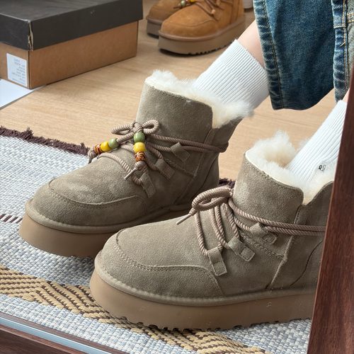 桑坡羊皮毛一体女款厚底雪地靴