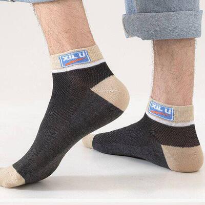 12 Par Men's Athletic Ankle Socks with USA Flag Design,