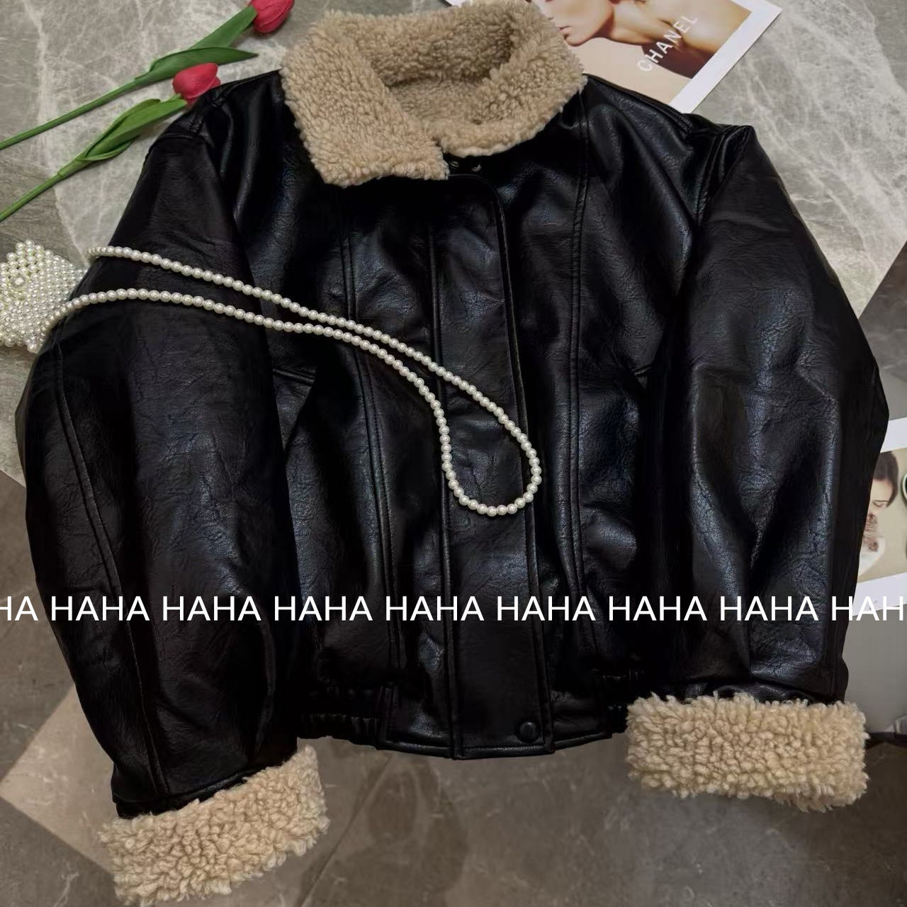 HAHA翻领羊羔毛拼接PU拼接皮衣外套女冬季新款复古保暖机车风上衣