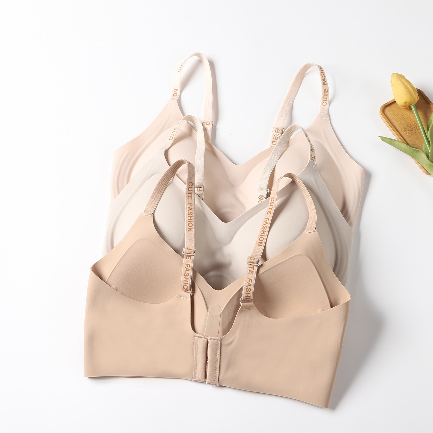 粉底液无痕内衣美背心加厚文胸无钢托小聚拢固定杯软支撑背扣款新