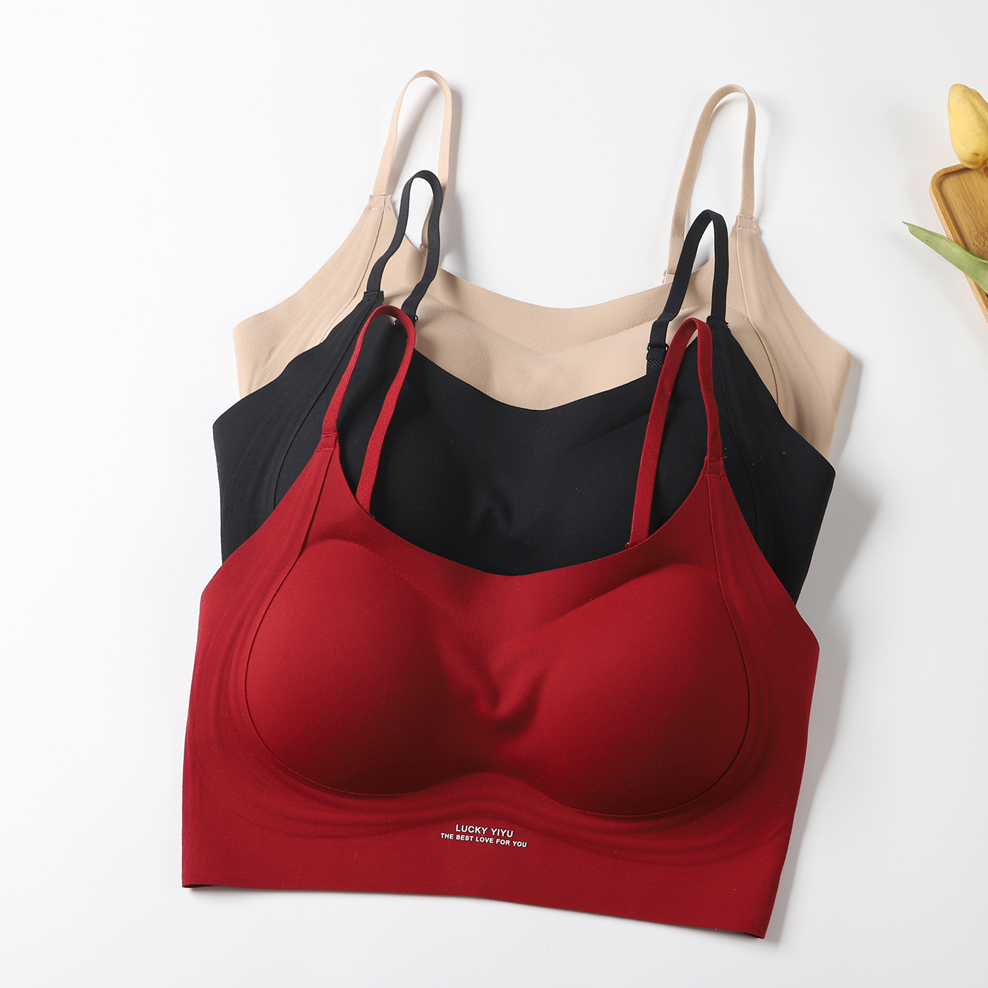 本命年马红色内衣一体磨毛吊带无痕美背加厚聚拢小胸显大文胸秋冬