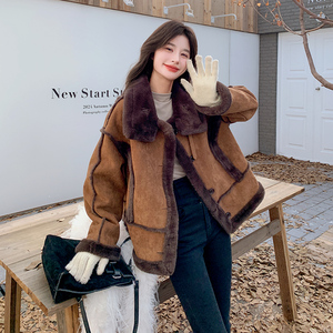 咖色麂皮绒皮毛一体羊羔毛厚外套女冬季2024新款今年流行加绒棉服图片
