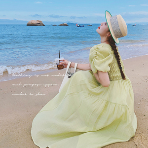 超显身材法式连衣裙女夏复古方领泡泡袖露背收腰显瘦天丝a字长裙