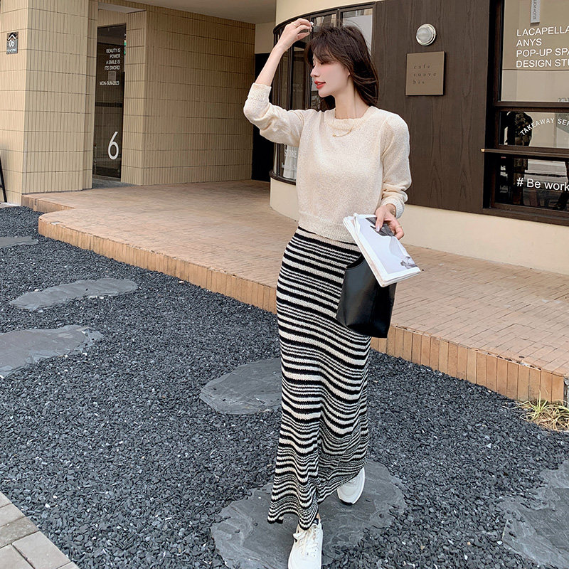 韩版针织时尚女2025春季新款小心机露腰上衣条纹半身裙,女装连衣裙,浙宝199