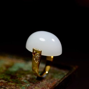 新疆和田白玉戒指18K金镶嵌白金福字老料椭圆形饱满蛋面女款指环