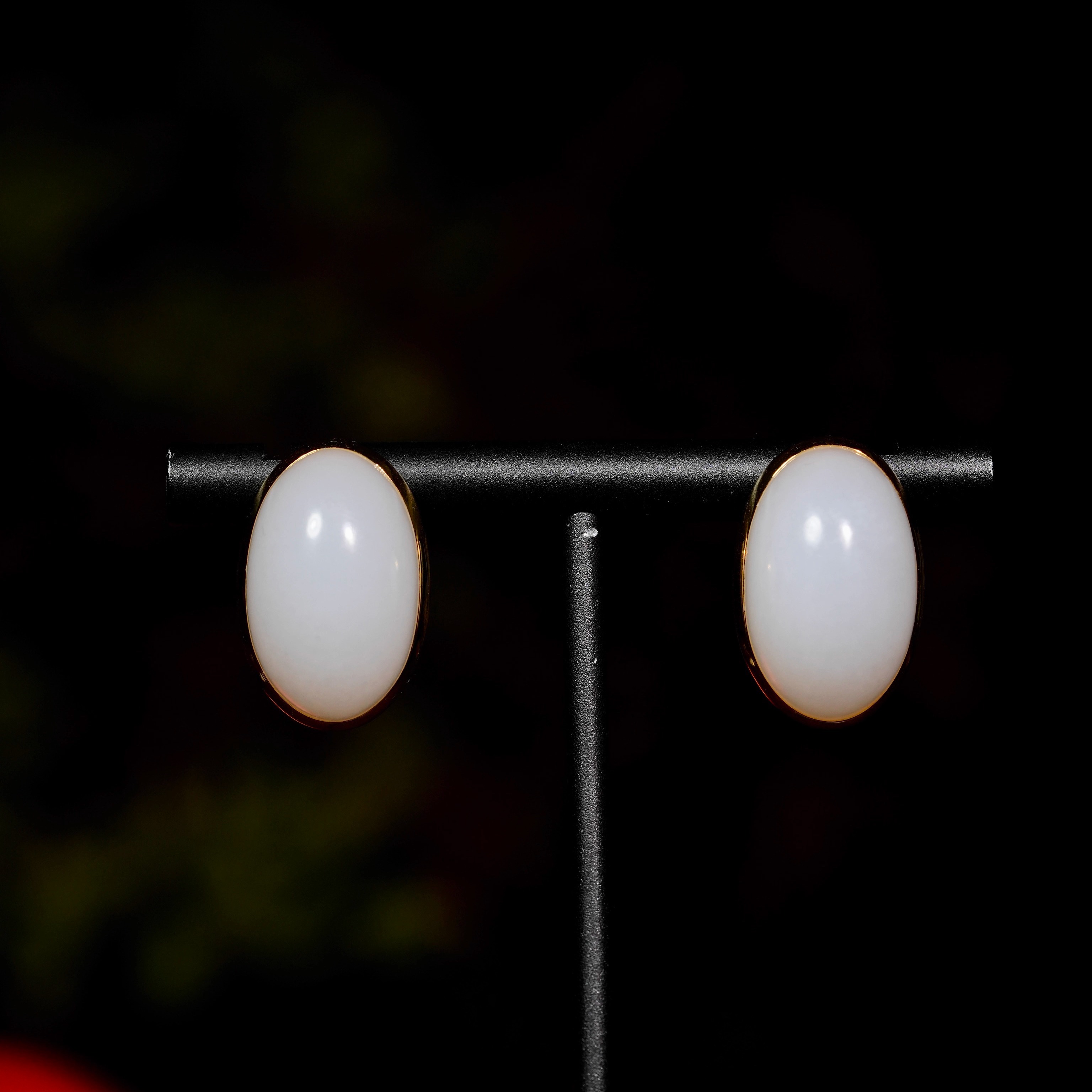 新疆和田白玉苏工精雕18k金光面简镶椭圆形大气饱满耳钉女款耳饰