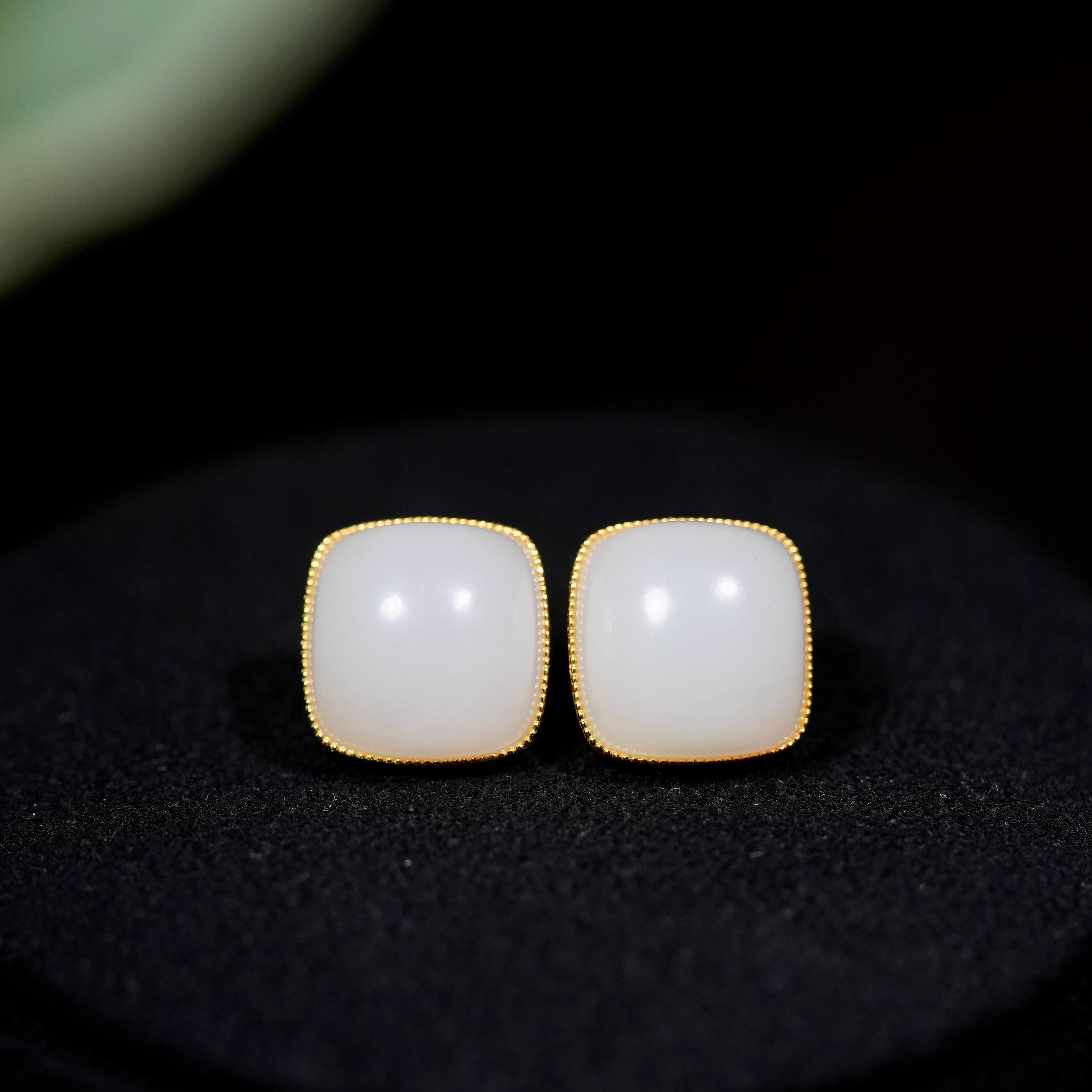 天然新疆和田白玉金镶玉18k金乳钉纹包边耳钉方形面包面女士耳饰