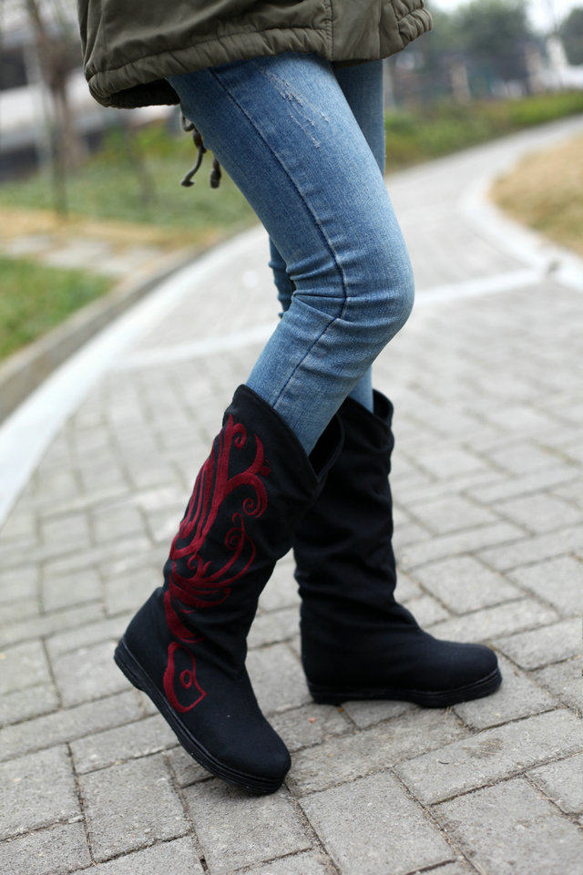 NEW RETRO ETHNIC STYLE EMBROIDERED BOOTS MILLE-FEUILLE BOTTOM BOOTS HIGH-TUBE INNER HEIGHTENED WOMENS BOOTS SPRING AND AUTUMN SINGLE BOOTS COTTON BOOTS