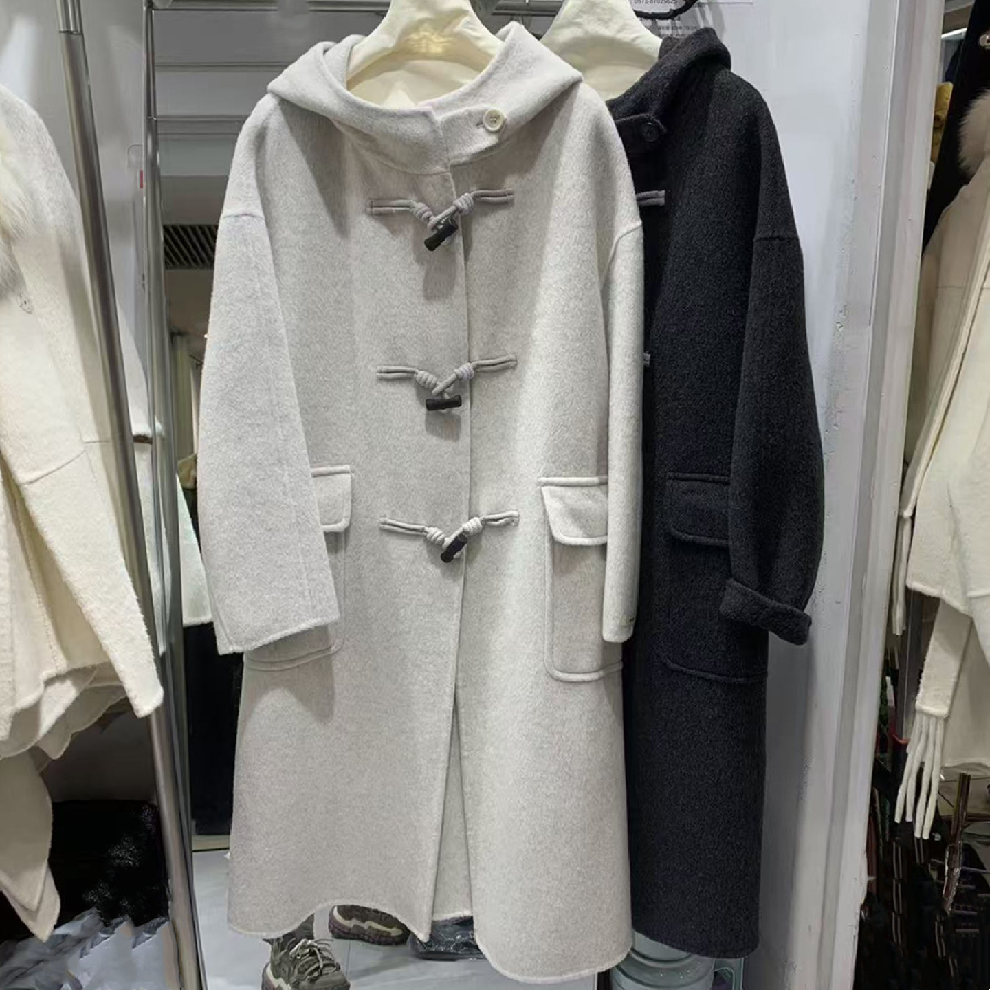 牛角扣连帽羊毛双面呢长款大衣女2025秋冬新款宽松学院过膝呢外套,女装/女士精品,毛呢外套,淘宝优惠券,粉丝福利购,淘宝优惠卷