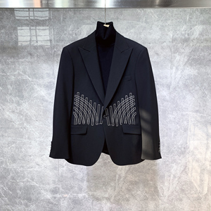 英伦轻熟风高级感修身小西装外套男士痞帅休闲复古高端单西服上衣