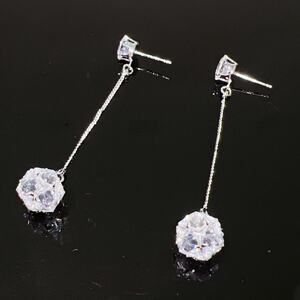 简约轻奢立方水晶锆石球吊坠银针耳环气质灵动bling超闪仙女耳钉