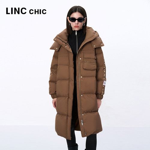 LINC金羽杰2024年冬季新品连帽学院感长款面包羽绒服女Y24808312