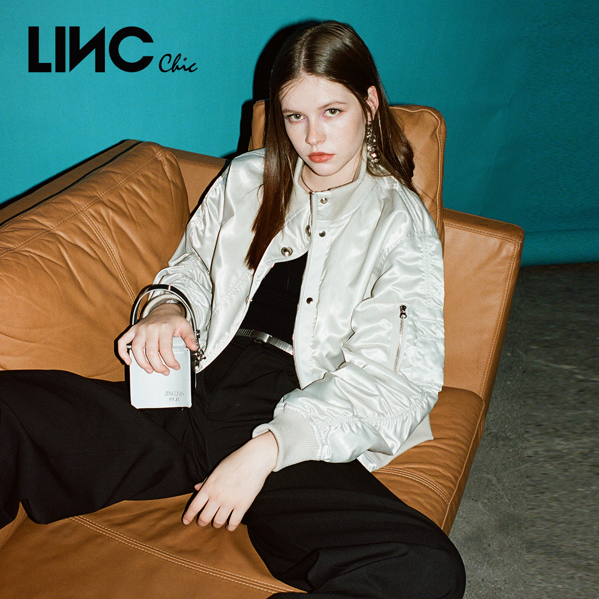 LINC金羽杰羽绒服女棒球领飞行员夹克短款轻薄羽绒服女外套1101