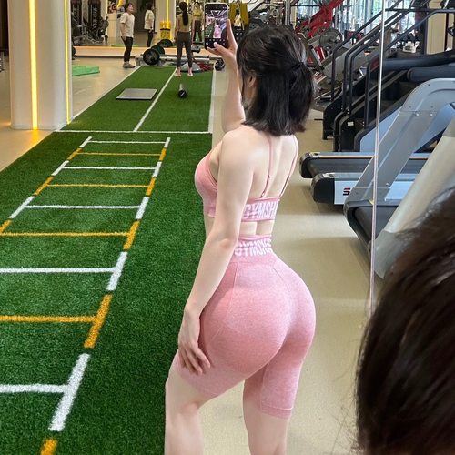 GYMSHARK健身裤粉色高腰提臀跑步动紧身女五分骑行裤正品外穿短裤